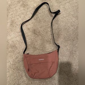 Lululemon purse